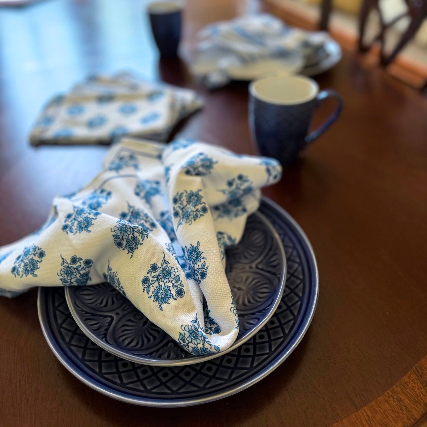 Blue Bouquet and Stripe Napkin Set